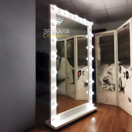 Белое гримерное зеркало с подсветкой лампочками на подставке 180х100 см 